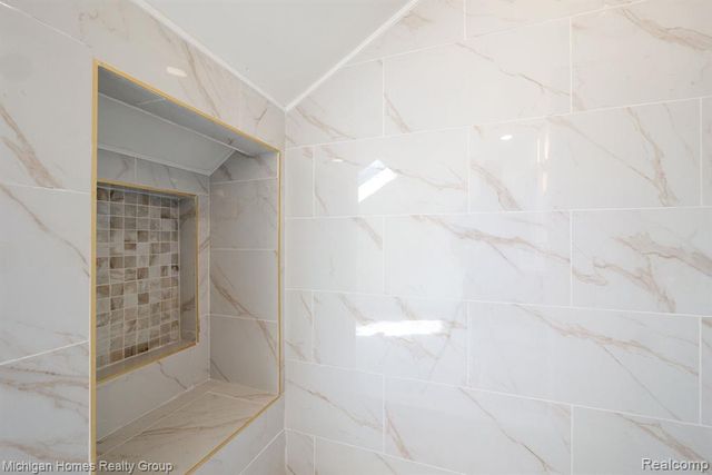 62 Wellesley Dr. Drive, Pleasant Ridge, MI 48069