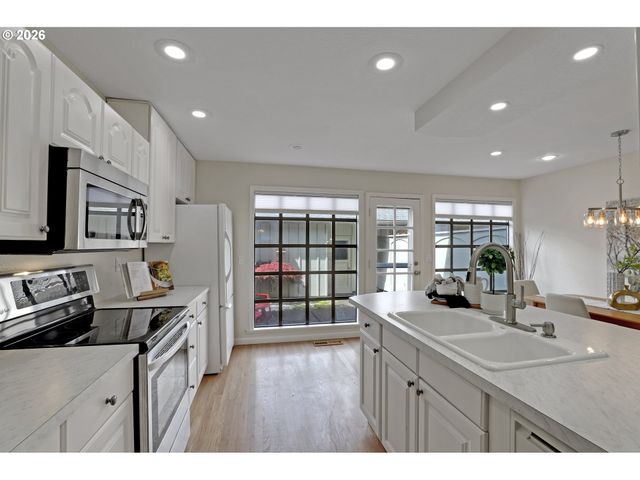 2449 Nw 153RD Ave, Beaverton, OR 97006