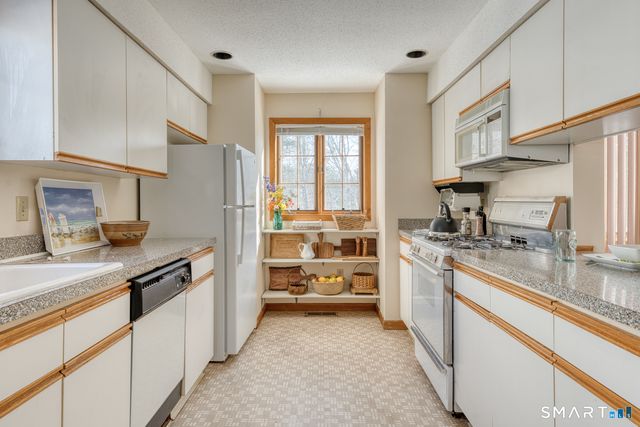 54 Eastbrook Heights A, Mansfield, CT 06250