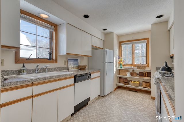 54 Eastbrook Heights A, Mansfield, CT 06250