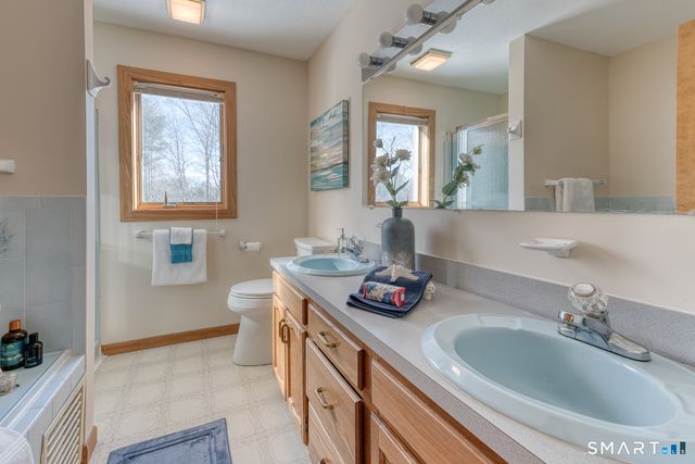 54 Eastbrook Heights A, Mansfield, CT 06250