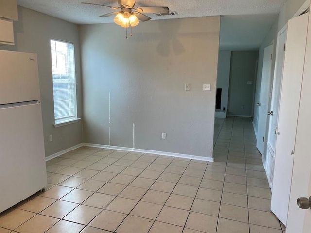 8401 Colony Loop DR D, Austin, TX 78724