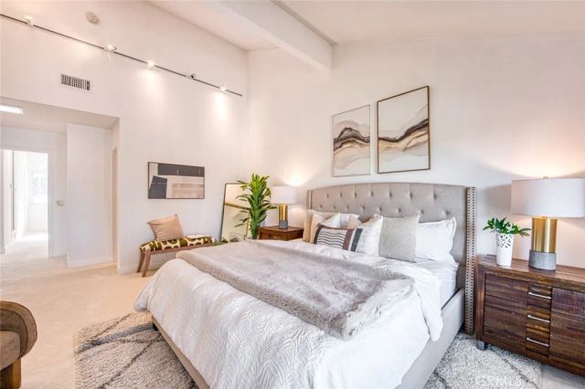 520 Cancha, Newport Beach, CA 92660