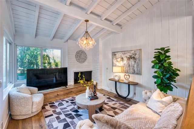 520 Cancha, Newport Beach, CA 92660