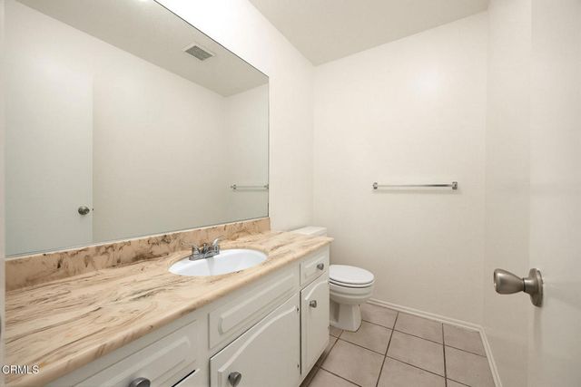 1740 Foothill Boulevard, La Canada Flintridge, CA 91011