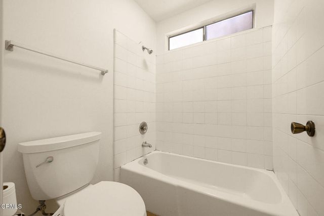 1740 Foothill Boulevard, La Canada Flintridge, CA 91011
