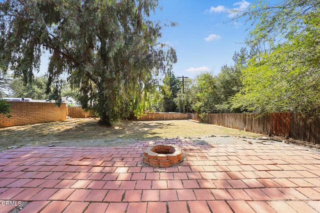 1740 Foothill Boulevard, La Canada Flintridge, CA 91011