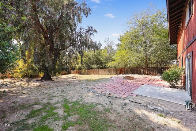 1740 Foothill Boulevard, La Canada Flintridge, CA 91011