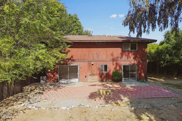 1740 Foothill Boulevard, La Canada Flintridge, CA 91011