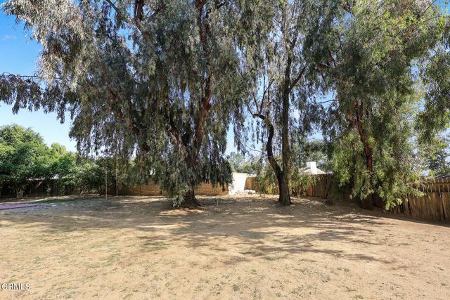 1740 Foothill Boulevard, La Canada Flintridge, CA 91011
