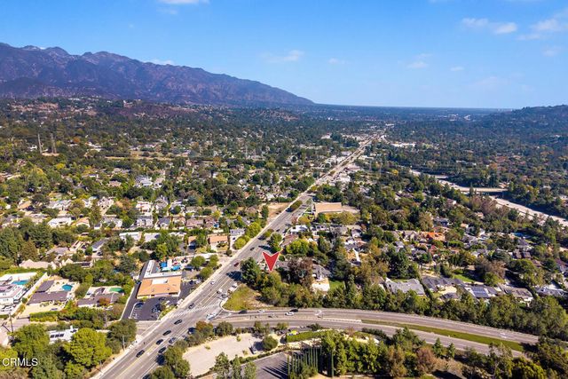1740 Foothill Boulevard, La Canada Flintridge, CA 91011