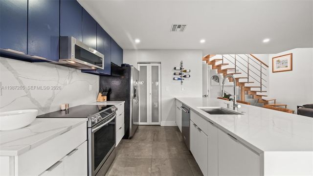 1501 SE 15th St 3-2, Fort Lauderdale, FL 33316