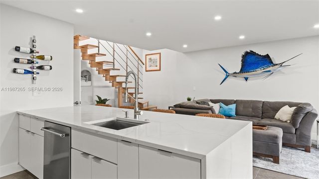 1501 SE 15th St 3-2, Fort Lauderdale, FL 33316