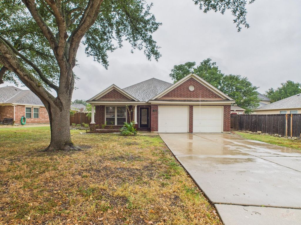 136 Winter ST, Kyle, TX 78640