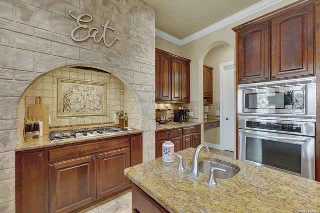14190 IRON HORSE WAY, Helotes, TX 78023