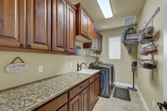 14190 IRON HORSE WAY, Helotes, TX 78023