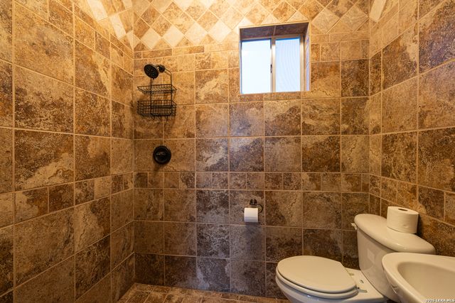 14190 IRON HORSE WAY, Helotes, TX 78023