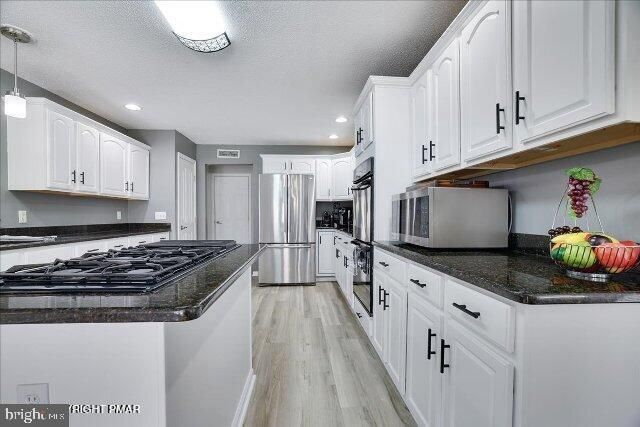 343 HIGH COUNTRY DR, Blakeslee, PA 18610