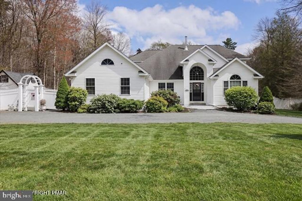 343 HIGH COUNTRY DR, Blakeslee, PA 18610