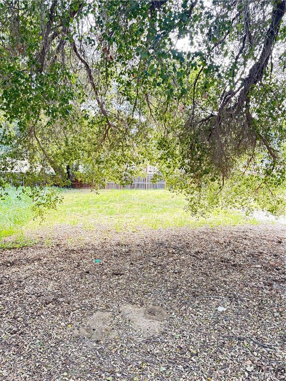 Image 2 of property listing at 0 Justamere, Val Verde, CA 91384