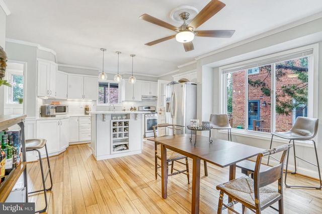 113 E TAYLOR RUN PKWY, Alexandria, VA 22314