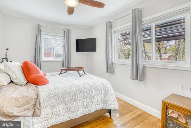 113 E TAYLOR RUN PKWY, Alexandria, VA 22314