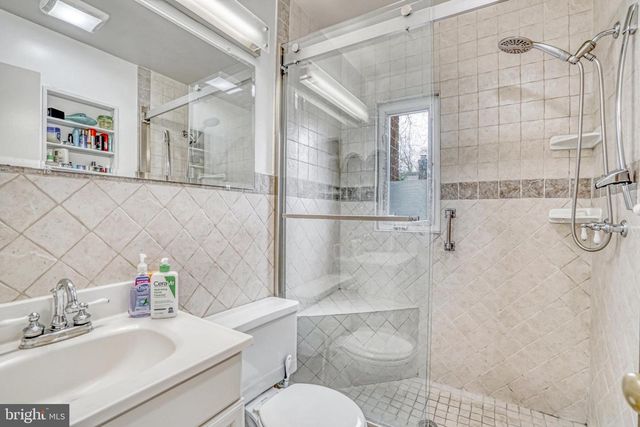 113 E TAYLOR RUN PKWY, Alexandria, VA 22314