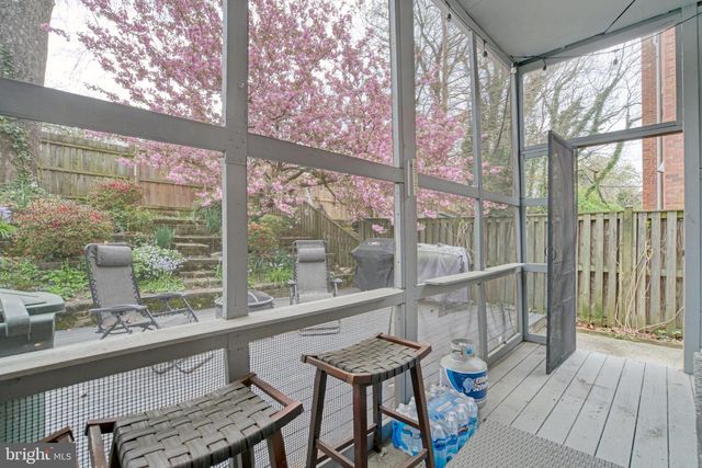 113 E TAYLOR RUN PKWY, Alexandria, VA 22314