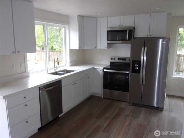 7911 119th Street Ct E, Puyallup, WA 98373