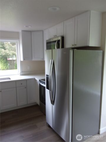 7911 119th Street Ct E, Puyallup, WA 98373