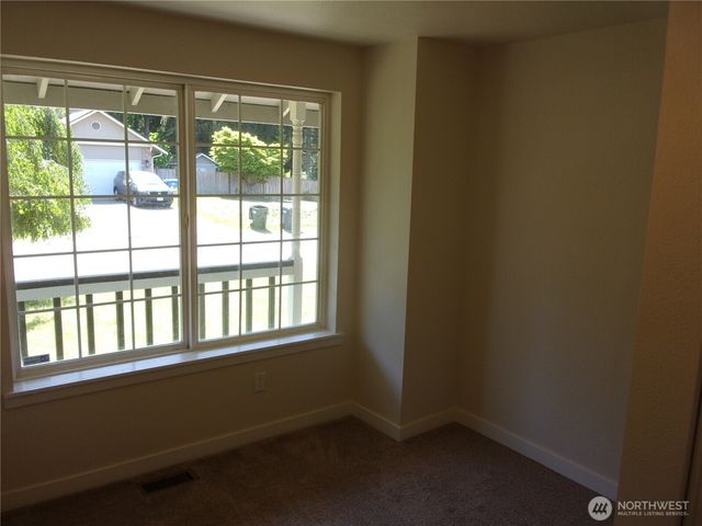 7911 119th Street Ct E, Puyallup, WA 98373