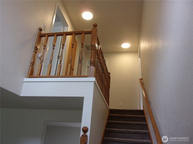 7911 119th Street Ct E, Puyallup, WA 98373