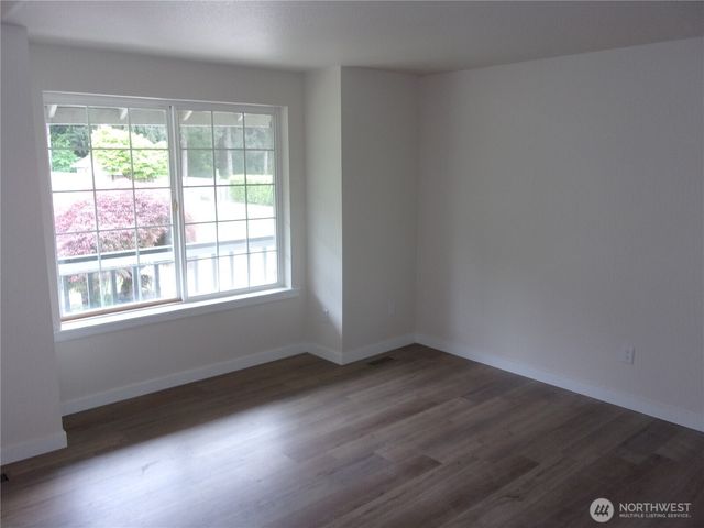 7911 119th Street Ct E, Puyallup, WA 98373