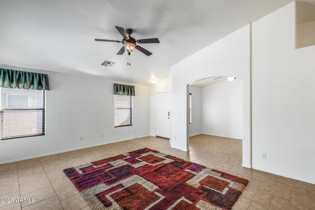 3830 W SANTA CRUZ Avenue, San Tan Valley, AZ 85144