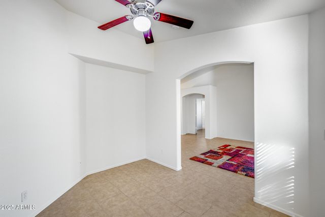 3830 W SANTA CRUZ Avenue, San Tan Valley, AZ 85144