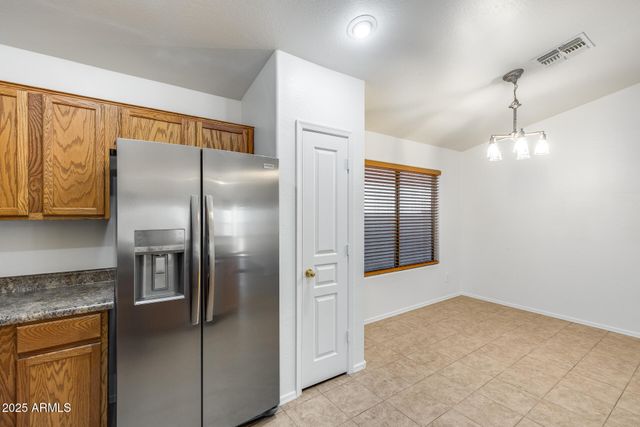 3830 W SANTA CRUZ Avenue, San Tan Valley, AZ 85144