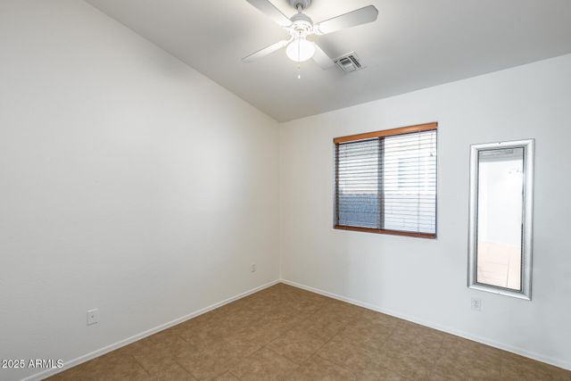 3830 W SANTA CRUZ Avenue, San Tan Valley, AZ 85144