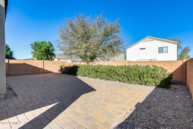 3830 W SANTA CRUZ Avenue, San Tan Valley, AZ 85144
