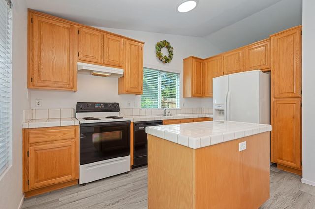 4017 Tea Rose Ct, El Dorado Hills, CA 95762