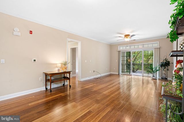 323 GARDEN PARK BLVD, Cherry Hill, NJ 08002