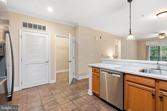 323 GARDEN PARK BLVD, Cherry Hill, NJ 08002