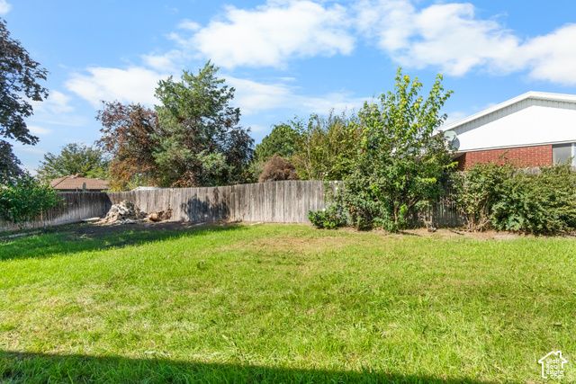 1374 W MARINWOOD AVE, Taylorsville, UT 84123