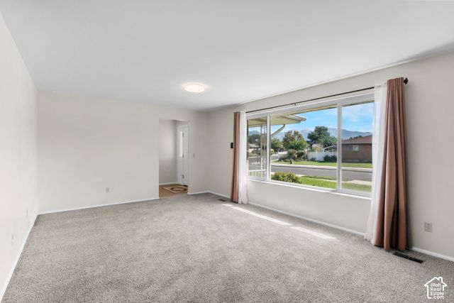 1374 W MARINWOOD AVE, Taylorsville, UT 84123