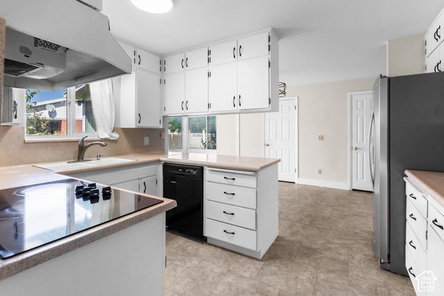 1374 W MARINWOOD AVE, Taylorsville, UT 84123