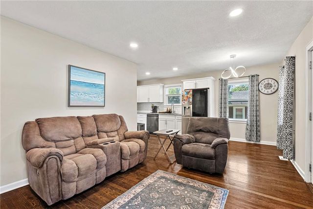 1625 S 42nd Street, Kansas City, KS 66106