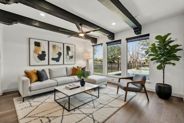 146 Bauer Point Circle, The Woodlands, TX 77389