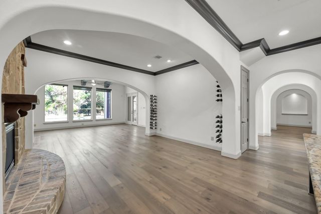 146 Bauer Point Circle, The Woodlands, TX 77389