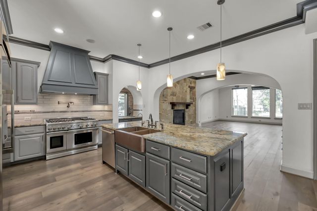 146 Bauer Point Circle, The Woodlands, TX 77389