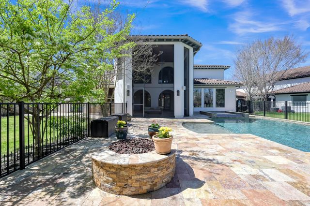 146 Bauer Point Circle, The Woodlands, TX 77389