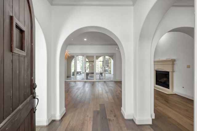 146 Bauer Point Circle, The Woodlands, TX 77389